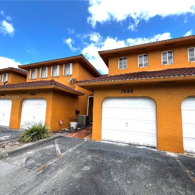 7533 Nw 176th Ter, Hialeah, FL 33015