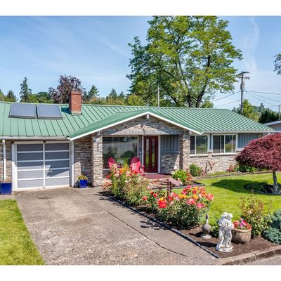 760 Riverdale Dr, Gladstone, OR 97027