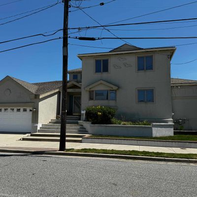 761 W Poplar Ave, Wildwood, NJ 08260