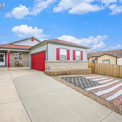 7672 Fiona Ln, Fountain, CO 80817