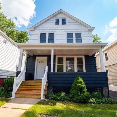 77 Douglas St, Fords, NJ 08863