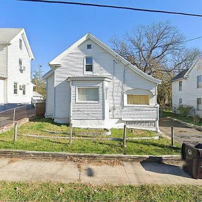 77 Cleveland St, New Britain, CT 06053