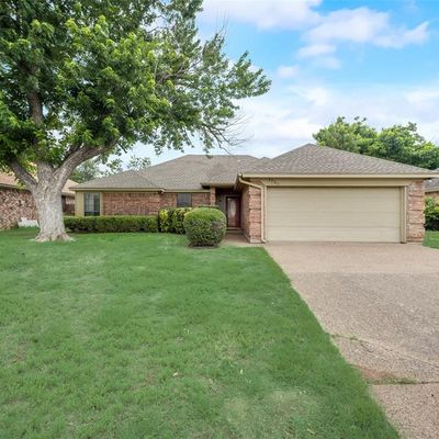 7705 Harmony Dr, Fort Worth, TX 76133