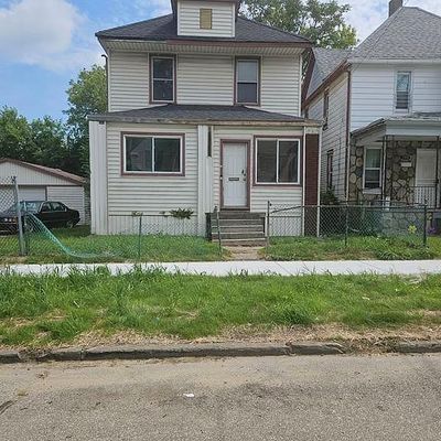 7726 E Canfield St, Detroit, MI 48214