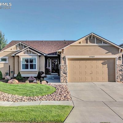 7737 Desert Wind Dr, Colorado Springs, CO 80923