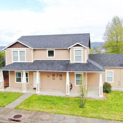 780 Umpqua View Dr, Roseburg, OR 97471