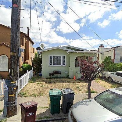 7806 Plymouth St, Oakland, CA 94621