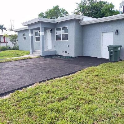 925 Sw Avenue B, Belle Glade, FL 33430