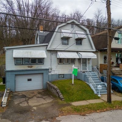 933 5 Th Ave, Conway, PA 15027