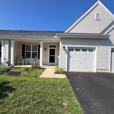 95 Grand National Ln, Newark, DE 19702