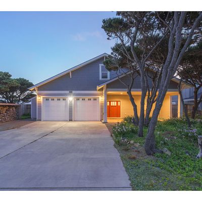 966 Beach Loop Dr Sw, Bandon, OR 97411