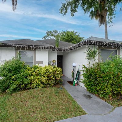 998 Sw 8 Th Pl, Homestead, FL 33034