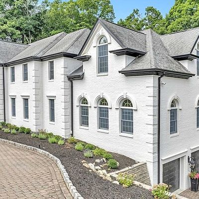 Address Withheld, Franklin Lakes, NJ 07417