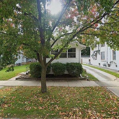 865 Division St, Green Bay, WI 54303