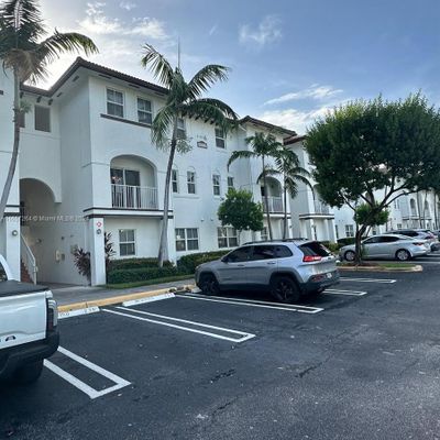 8760 Nw 97 Th Ave, Doral, FL 33178