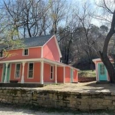 88 Grand Avenue, Eureka Springs, AR 72632