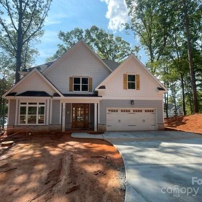 8832 Lynn Parker Lane, Charlotte, NC 28278