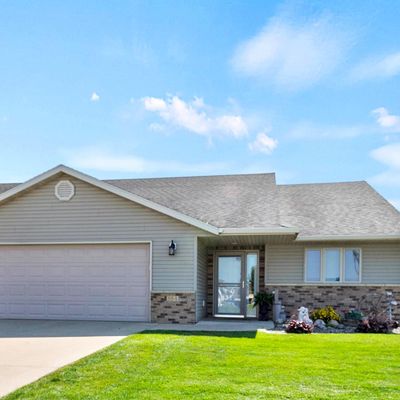 884 Escalade Ln Se, Owatonna, MN 55060