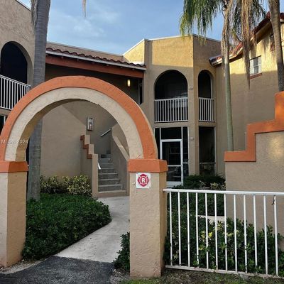 8842 Sw 3rd St, Pembroke Pines, FL 33025