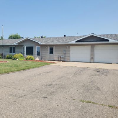 888 Willow Springs Rd, Detroit Lakes, MN 56501