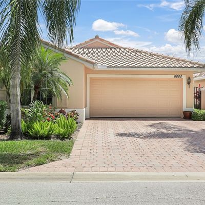 8885 Cascades Isle Blvd, Estero, FL 33928