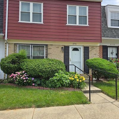 8946 Continental Pl, Hyattsville, MD 20785