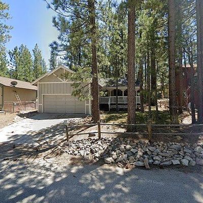 900 Mountain Ln, Big Bear City, CA 92314