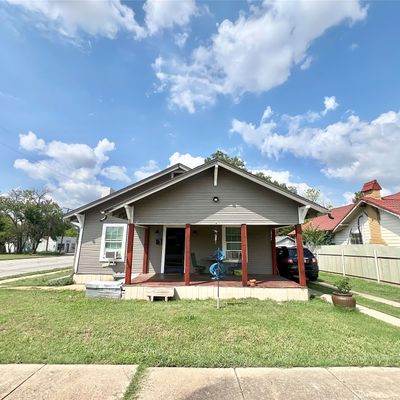 901 E Powell Ave, Fort Worth, TX 76104