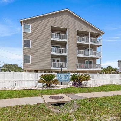 903 N Waccamaw Dr., Murrells Inlet, SC 29576