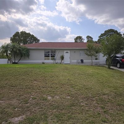 909 Sally Ave N, Lehigh Acres, FL 33971