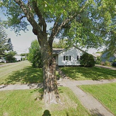 911 Clough Ave, Superior, WI 54880