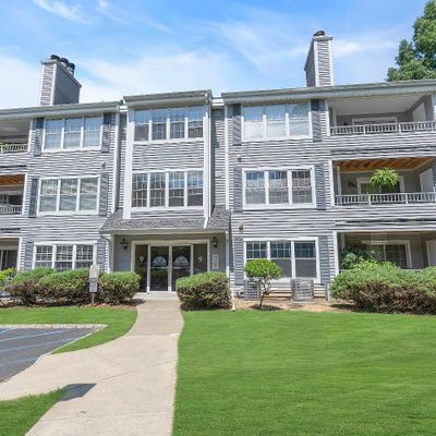 911 Meadow Court # 911, Helmetta, NJ 08828