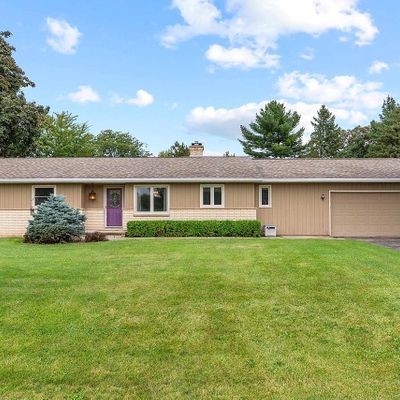 W8434 Woodland Dr, Beaver Dam, WI 53916