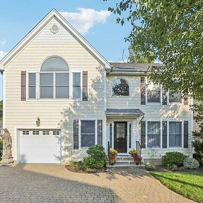 1 Wayne Ct, Waldwick, NJ 07463