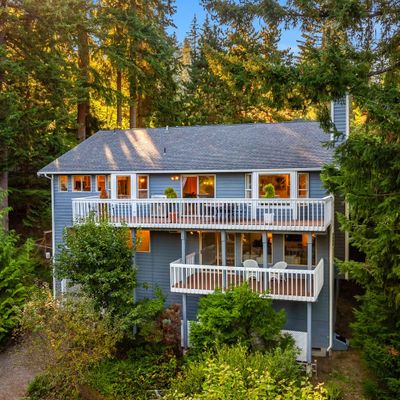 10 Bogey Ln, Bellingham, WA 98229