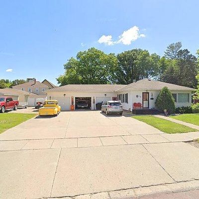 10 Buck Ave Ne, Madelia, MN 56062