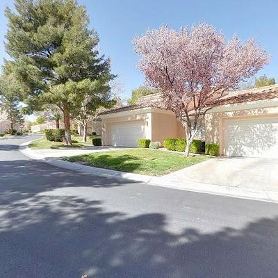 10013 Summer Oak Ln, Las Vegas, NV 89134