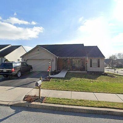 1002 Huntington Ln, Elizabethtown, PA 17022