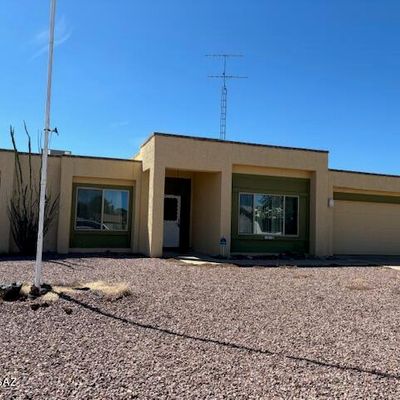 1010 E Mescal Dr, Pearce, AZ 85625