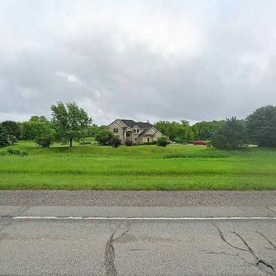 N50 W25545 Lisbon Rd, Pewaukee, WI 53072