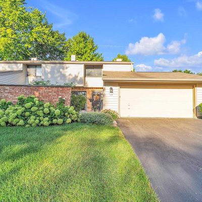 11009 N Redwood Tree Ct, Mequon, WI 53092