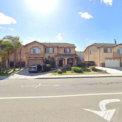 1120 Whispering Wind Dr, Tracy, CA 95377