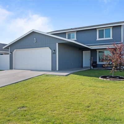 1125 Sandstone St, Othello, WA 99344