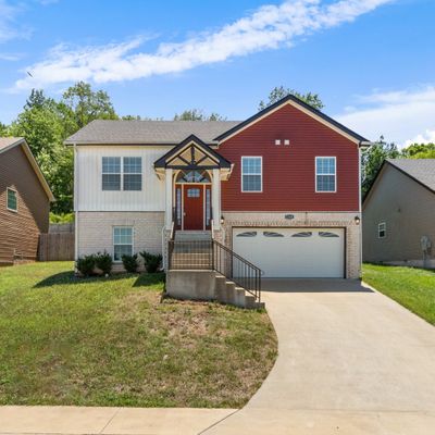 1164 Racker Dr, Clarksville, TN 37043