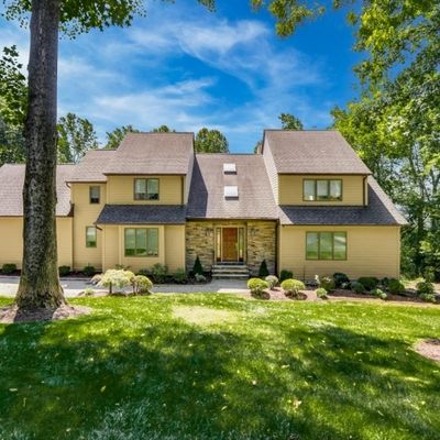 1175 Long Hill Rd, Stirling, NJ 07980