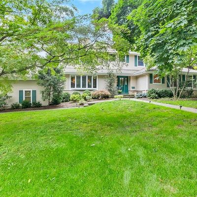 12 Perna Ln, Riverside, CT 06878