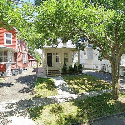 121 Berwyn St, Roselle Park, NJ 07204