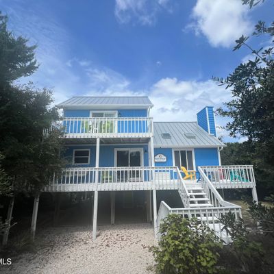 1210 Emerald Dr, Emerald Isle, NC 28594