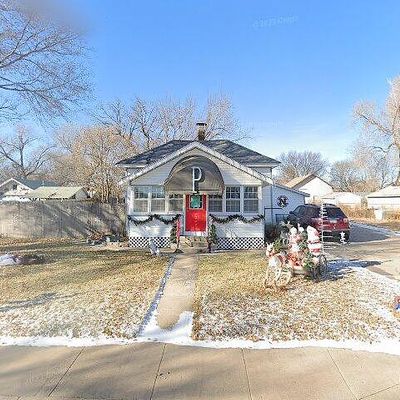 1211 Arthur St, Holdrege, NE 68949