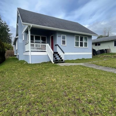 1019 Duryea St, Raymond, WA 98577